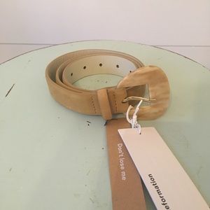 NWT Mint & Rose leather belt